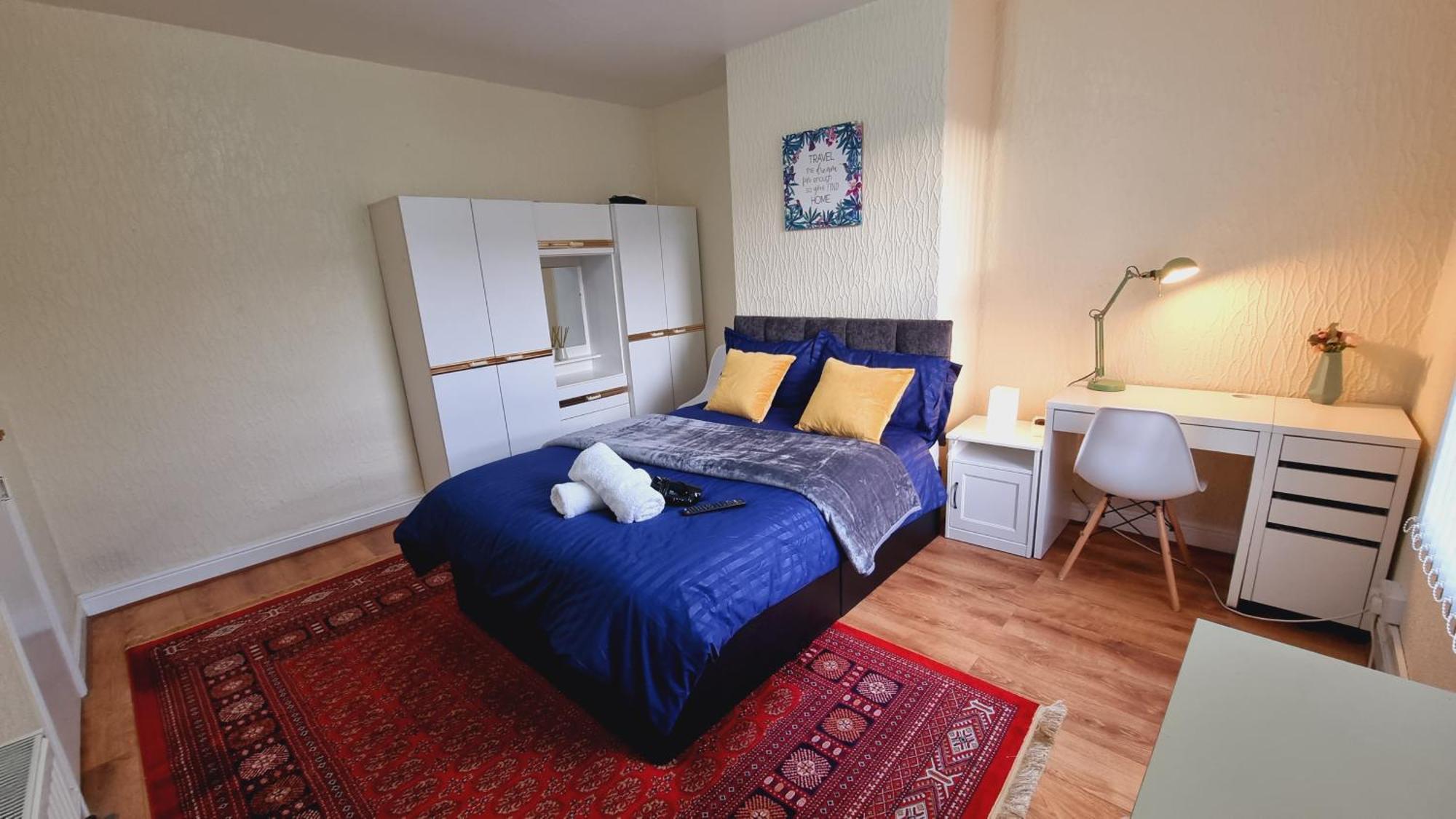 Bright Sunny, Double Bed With Garden, Tv And Wi-Fi Hotel Лийдс Екстериор снимка